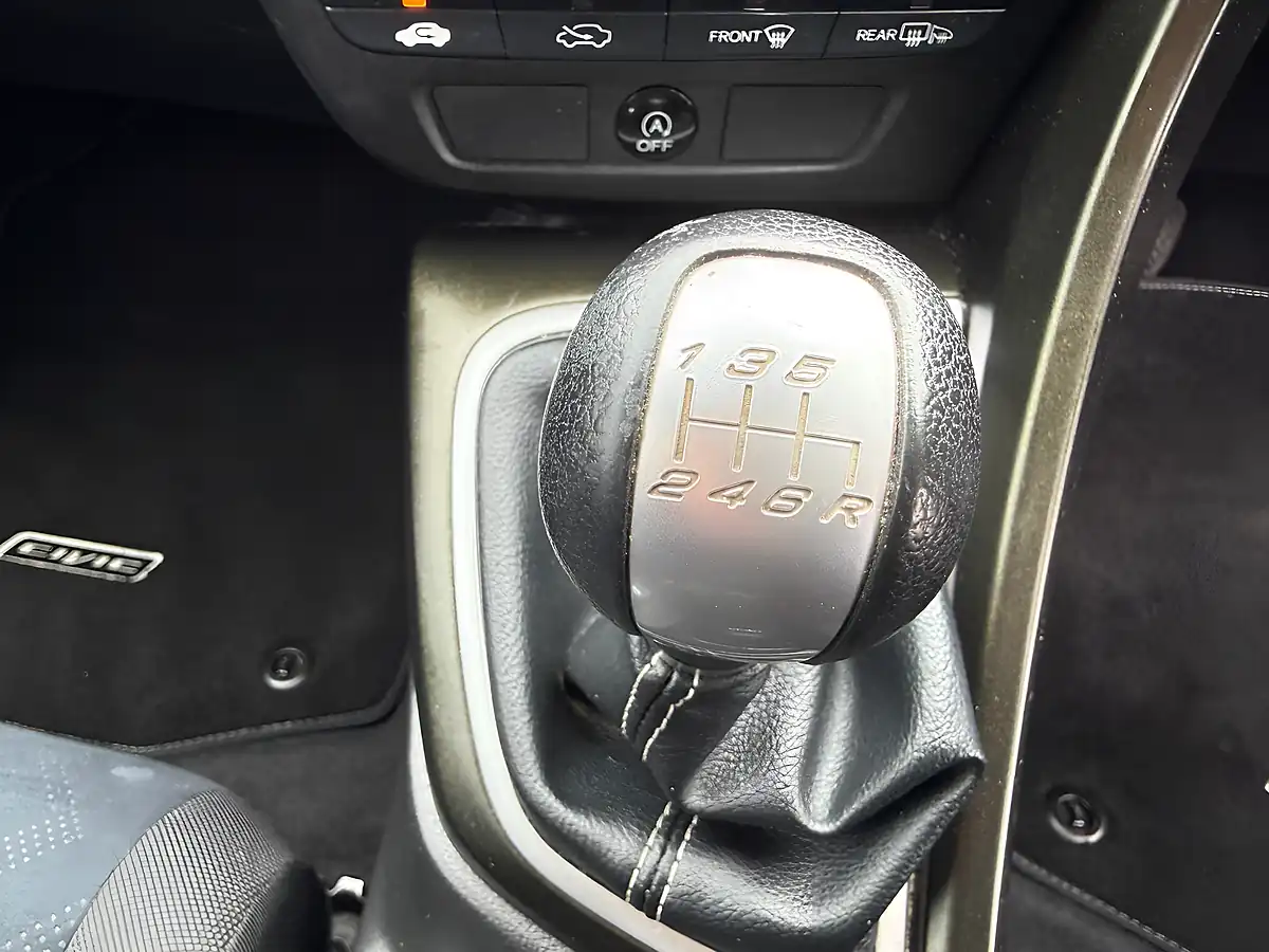 Used 2014 Honda Civic Se Silver - Interior and Exterior details 13