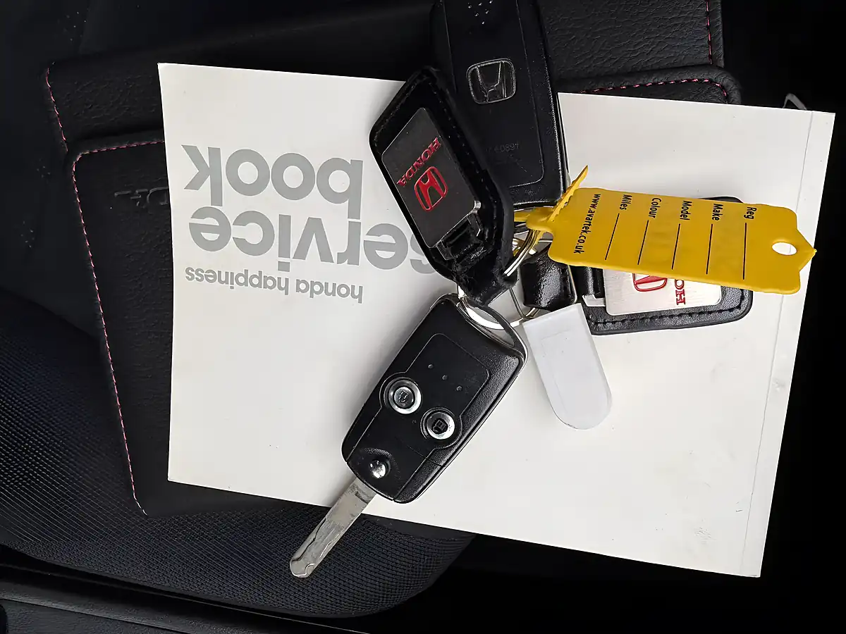 Used 2014 Honda Civic Se Silver - Interior and Exterior details 17