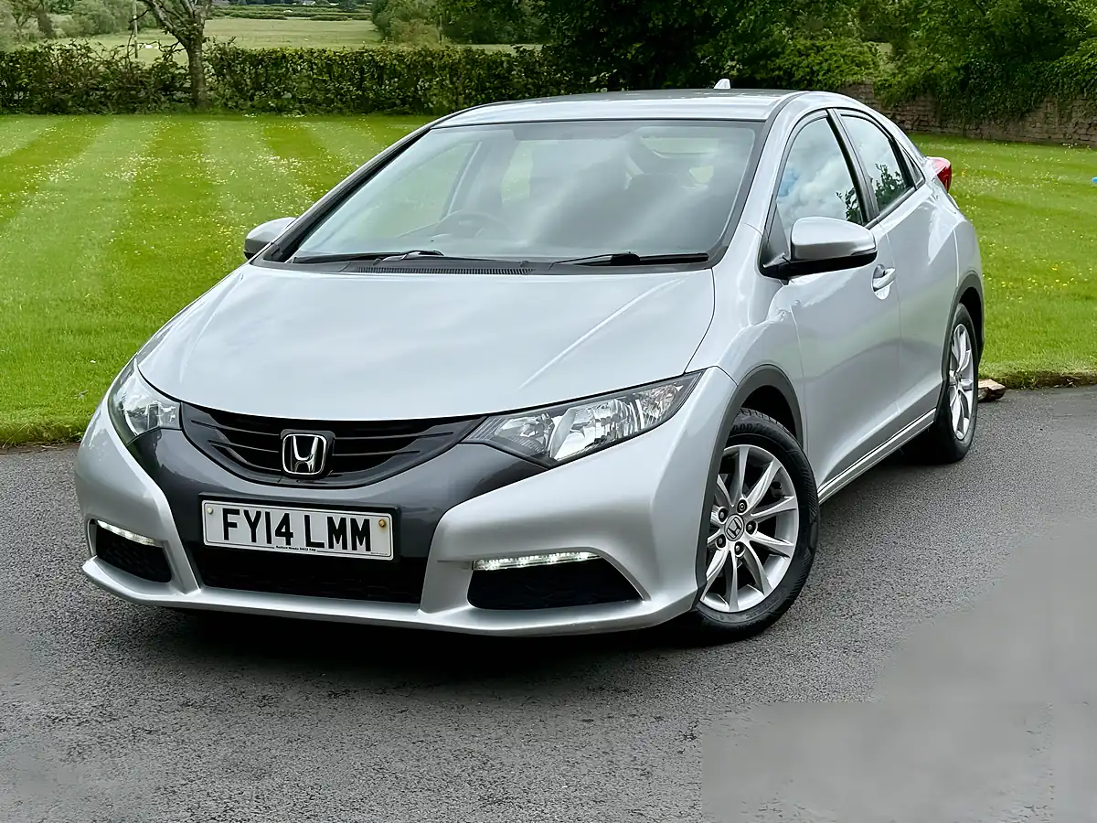 Used 2014 Honda Civic Se Silver - Interior and Exterior details 2