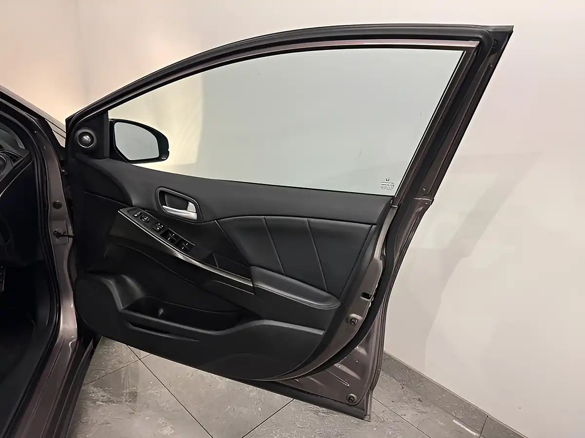 Used 2014 Honda Civic Sr Brown - Interior and Exterior details 11
