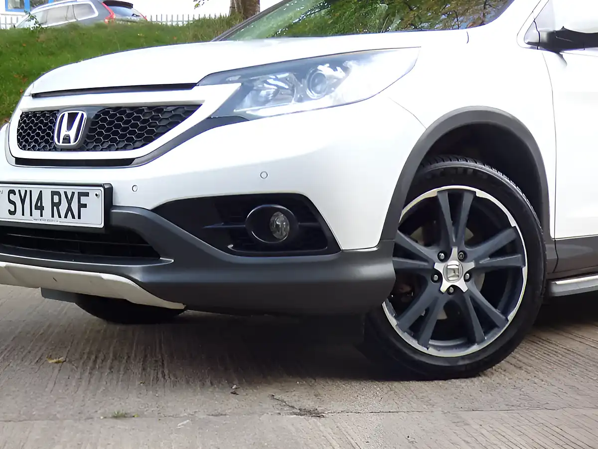 Used 2014 Honda Cr-V Black Edition White - Interior and Exterior details 16