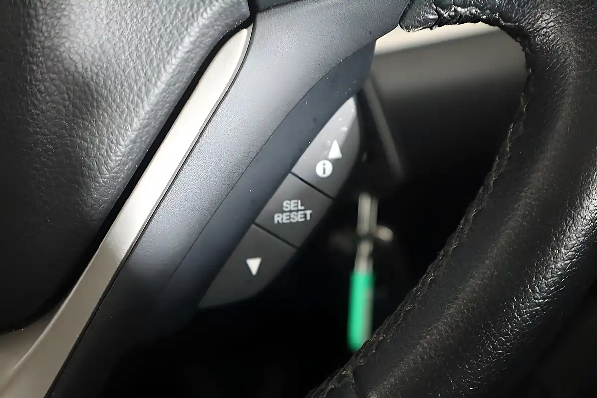 Used 2014 Honda Cr-V Se Grey - Interior and Exterior details 18