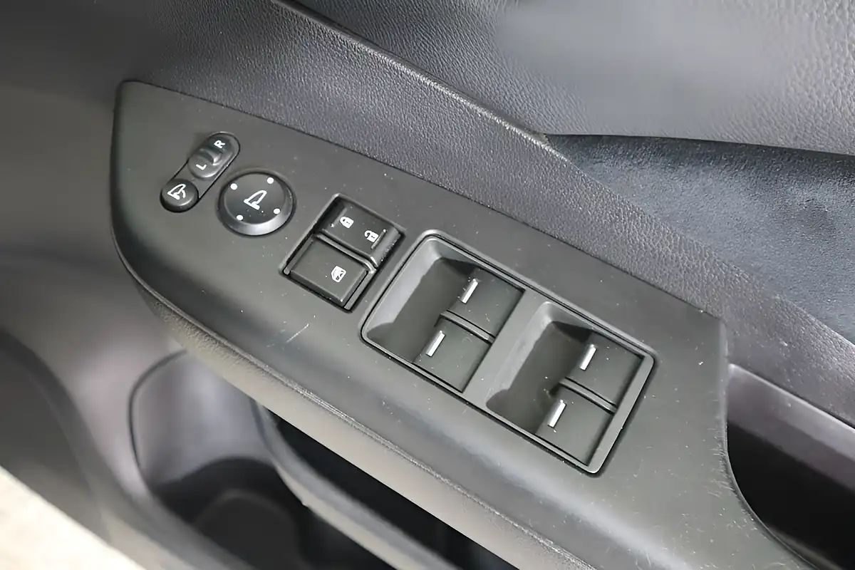 Used 2014 Honda Cr-V Se Grey - Interior and Exterior details 20