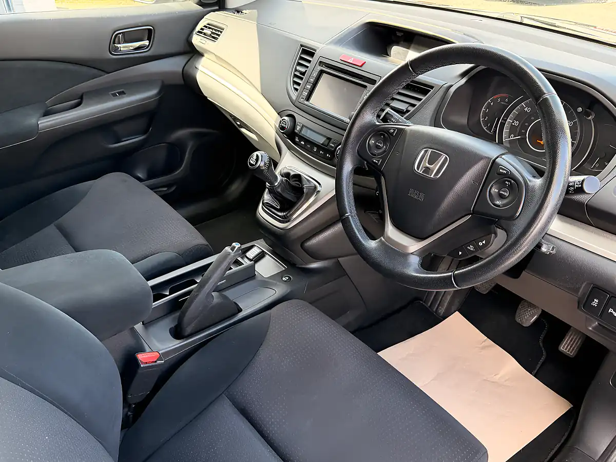 Used 2014 Honda Cr-V Se - Interior and Exterior details 10