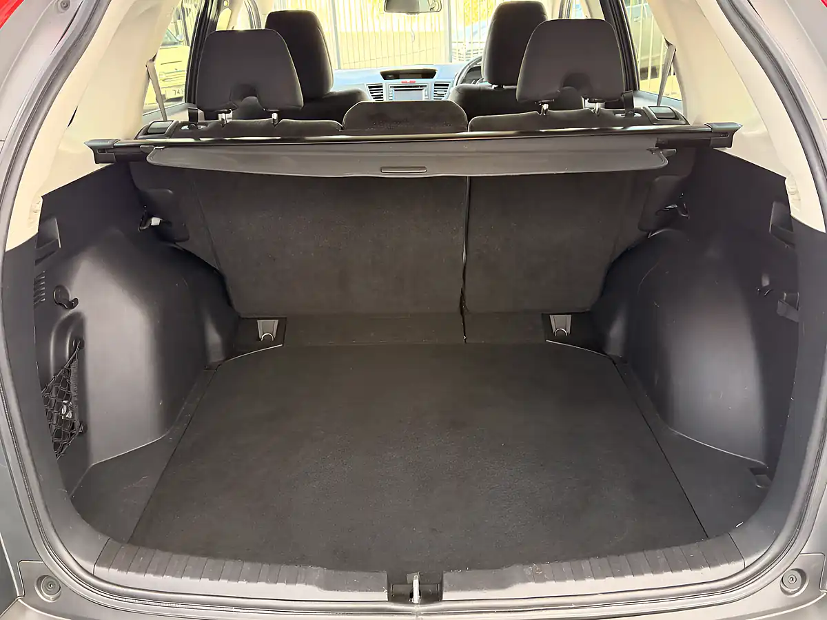 Used 2014 Honda Cr-V Se - Interior and Exterior details 8