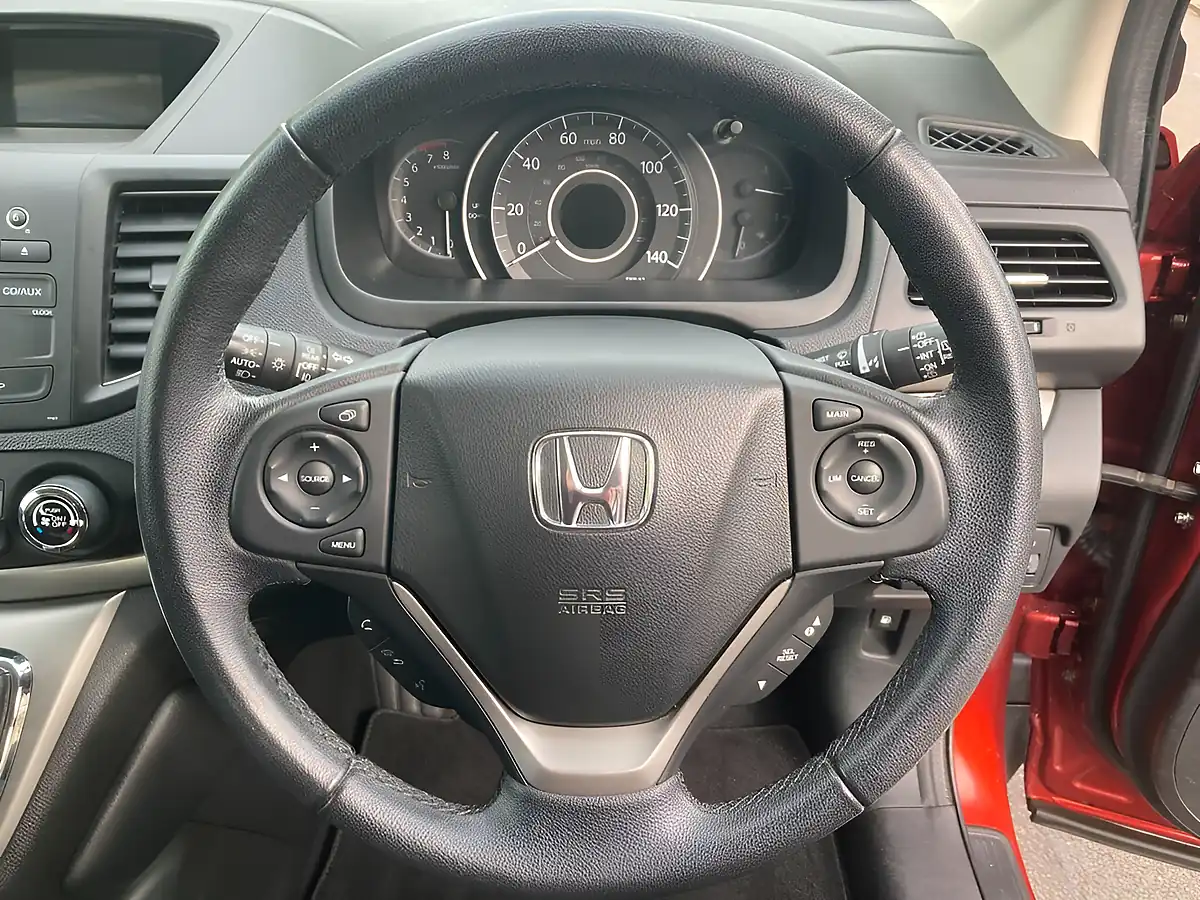 Used 2014 Honda Cr-V Se Red - Interior and Exterior details 17