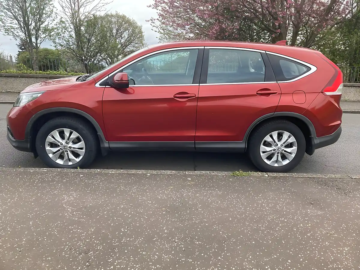 Used 2014 Honda Cr-V Se Red - Interior and Exterior details 6