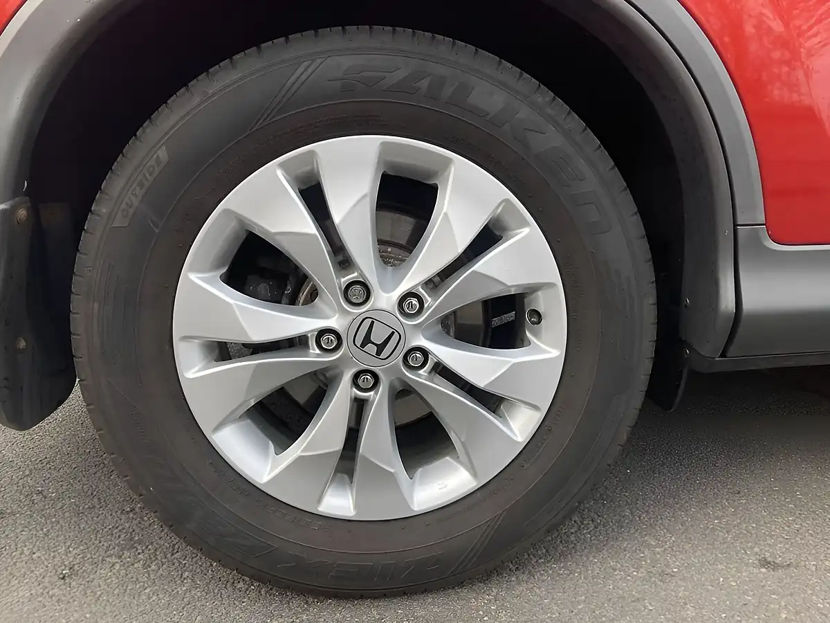 Used 2014 Honda Cr-V Se Red - Interior and Exterior details 9