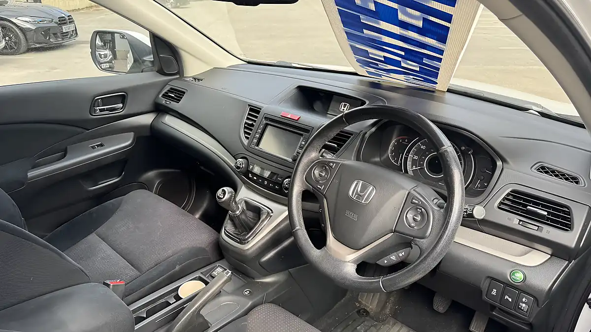 Used 2014 Honda Cr-V Se-T White - Interior and Exterior details 5