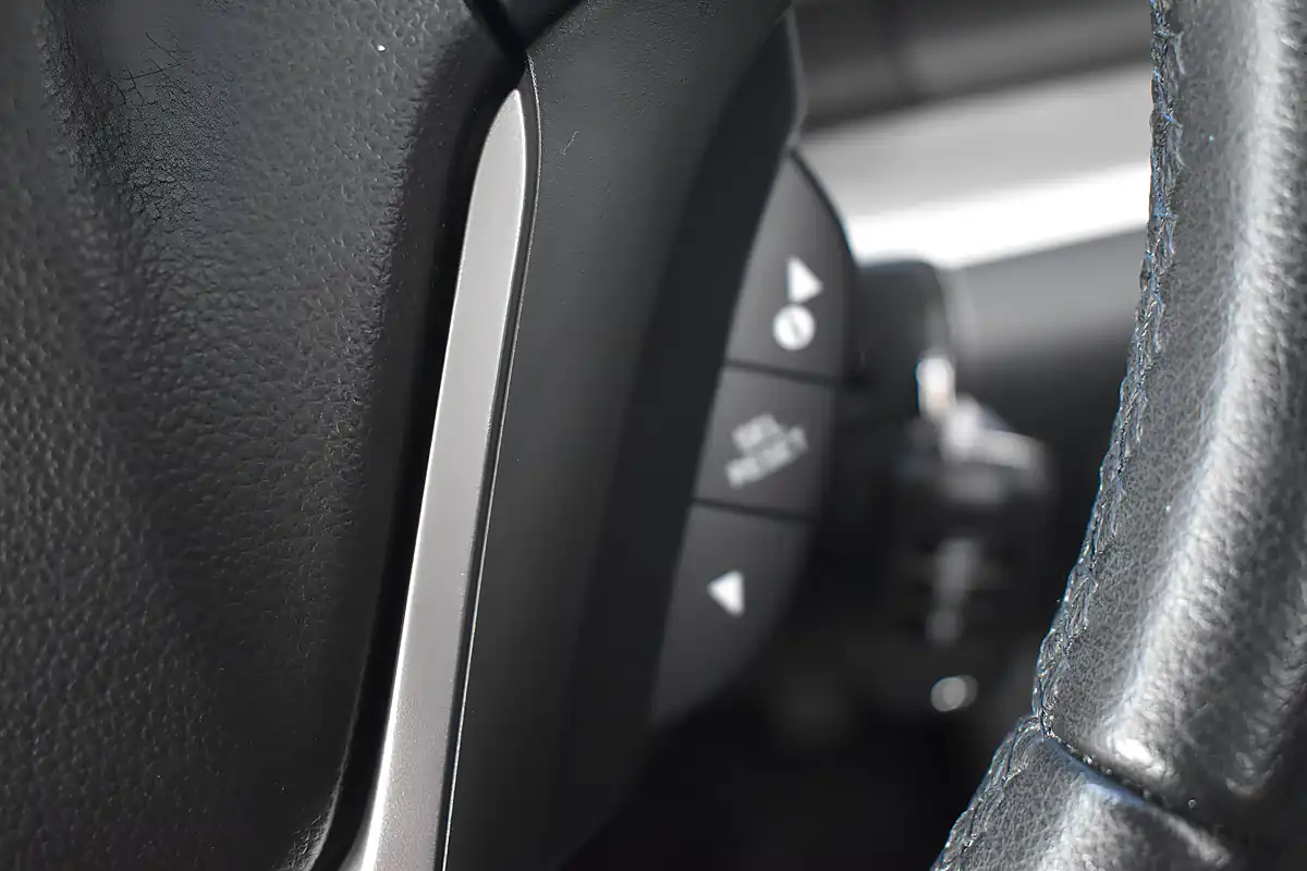 Used 2014 Honda Cr-V Se Urban Titanium - Interior and Exterior details 14