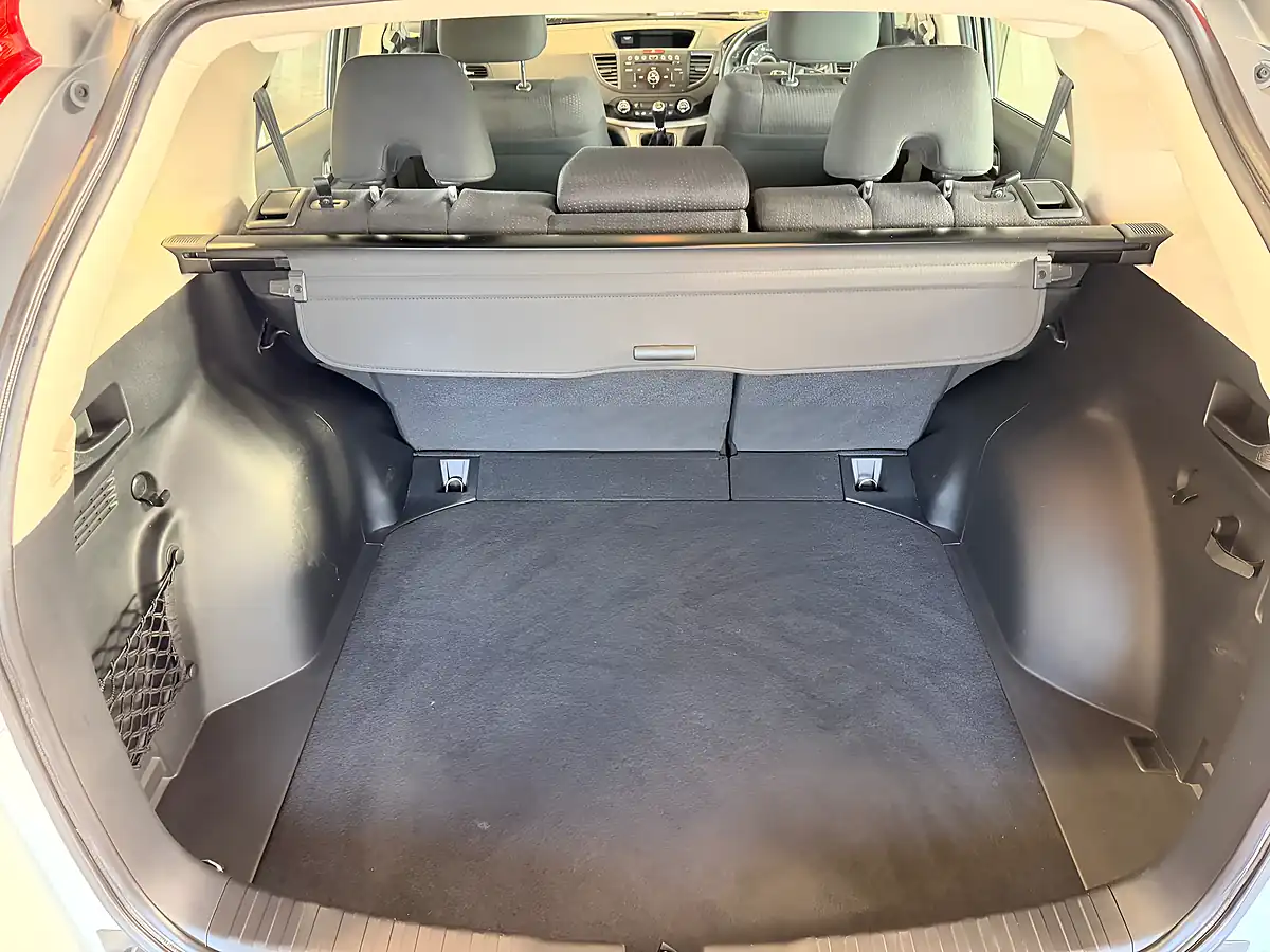 Used 2014 Honda Cr-V Se White - Interior and Exterior details 11