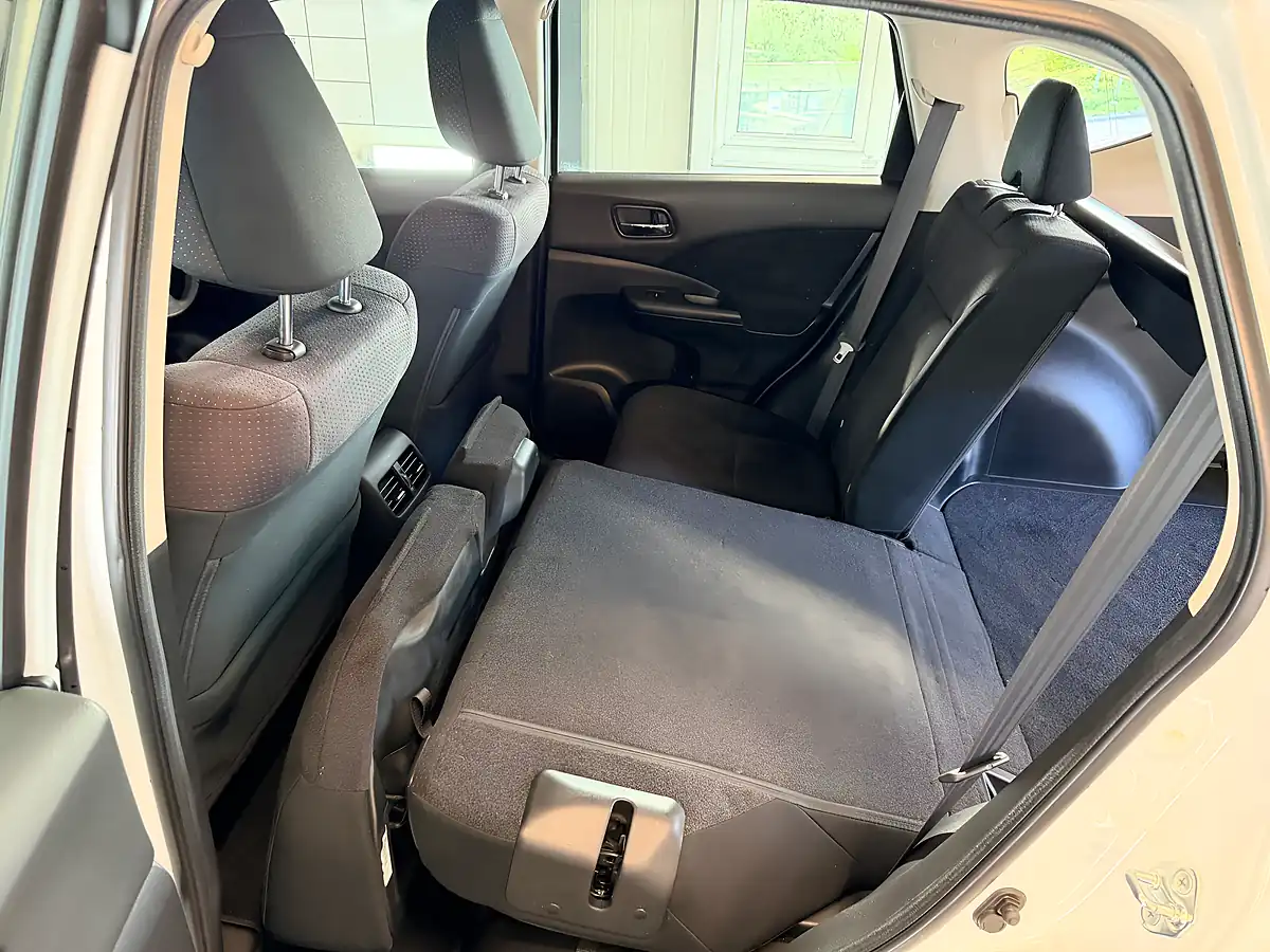 Used 2014 Honda Cr-V Se White - Interior and Exterior details 14