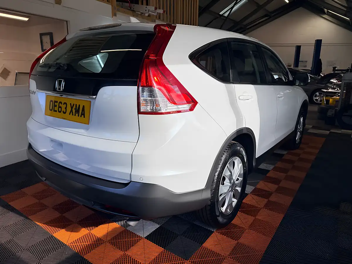 Used 2014 Honda Cr-V Se White - Interior and Exterior details 5