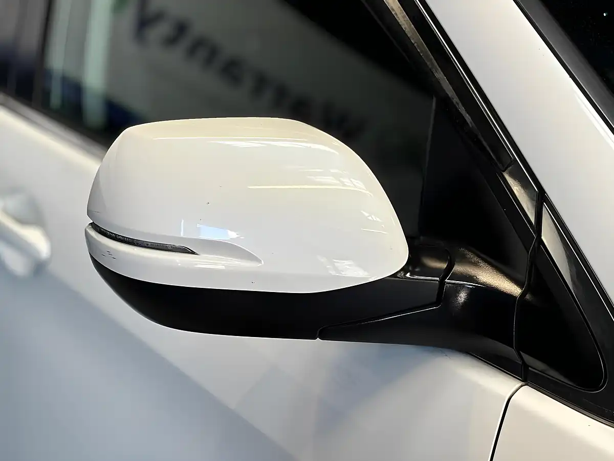 Used 2014 Honda Cr-V Sr White - Interior and Exterior details 14