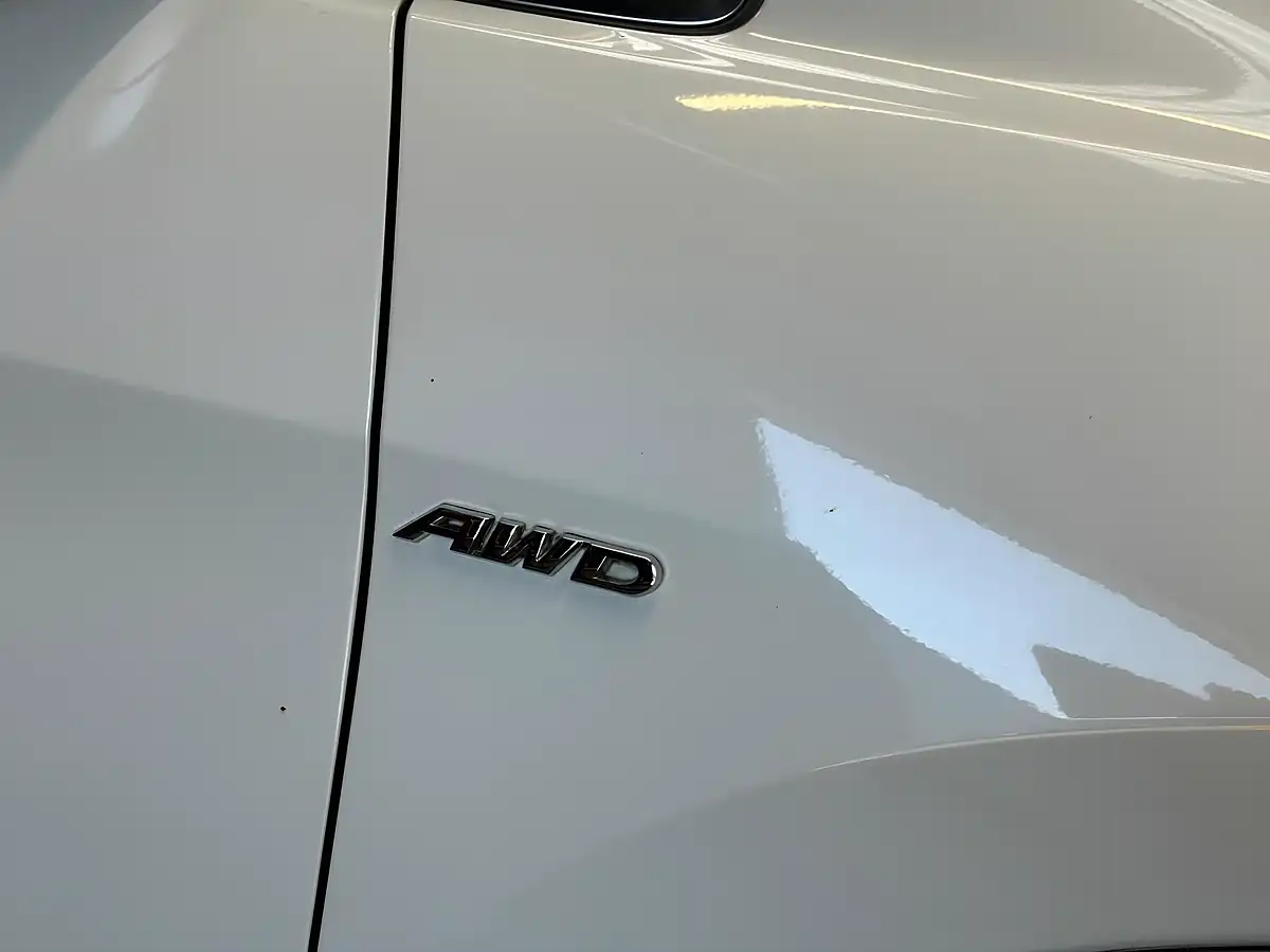 Used 2014 Honda Cr-V Sr White - Interior and Exterior details 18
