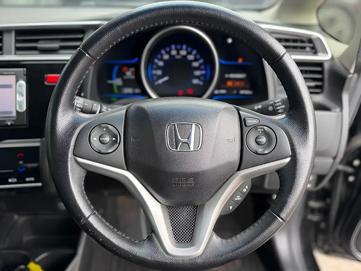 Used 2014 Honda Fit Black - Interior and Exterior details 15