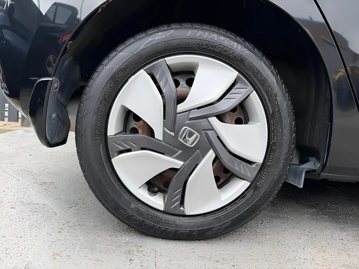 Used 2014 Honda Fit Black - Interior and Exterior details 19