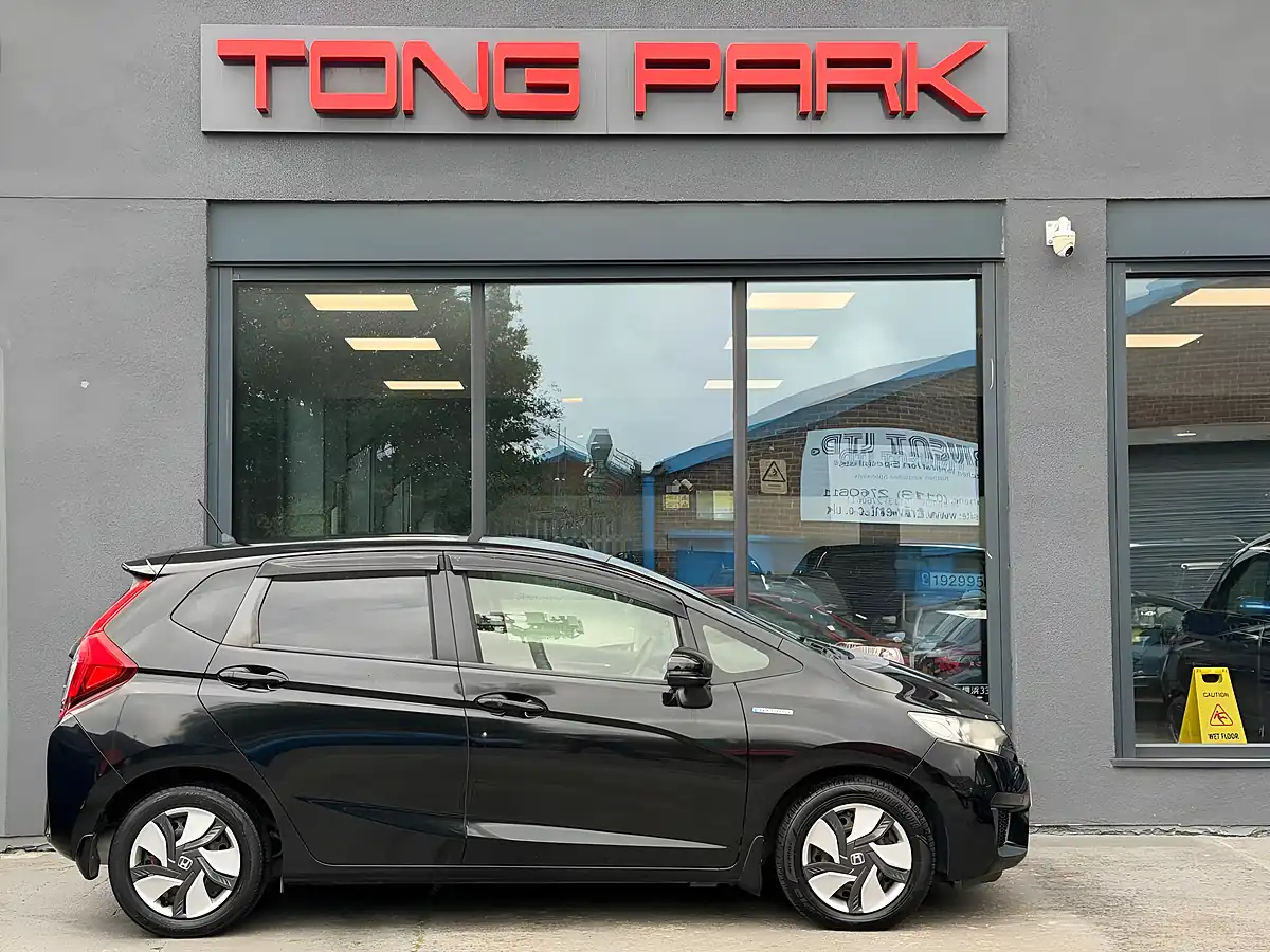 Used 2014 Honda Fit Black - Interior and Exterior details 7