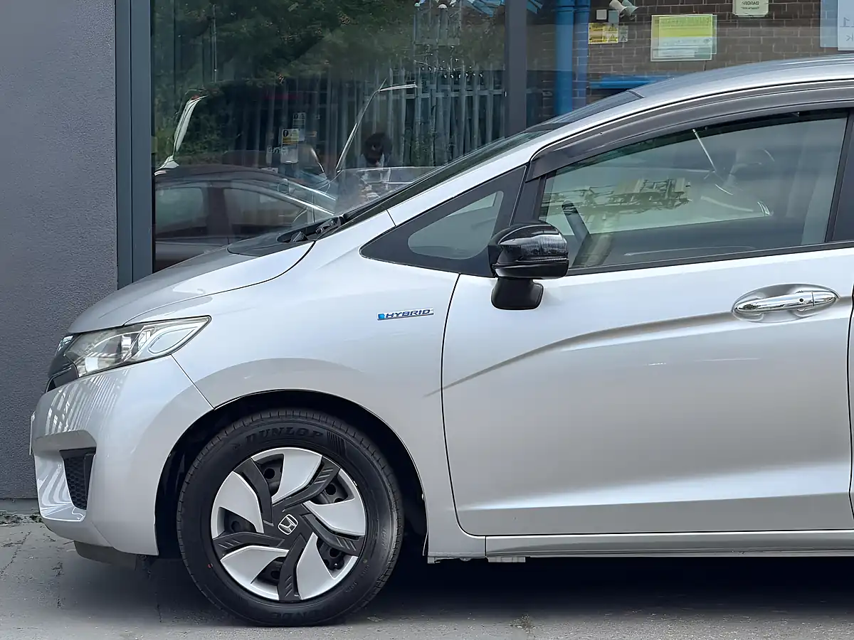 Used 2014 Honda Fit Silver - Interior and Exterior details 11