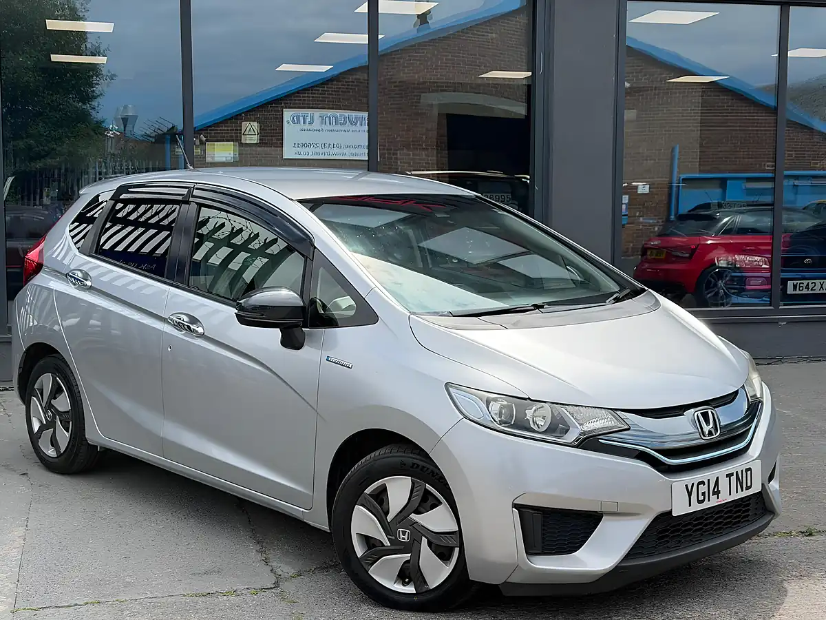 Used 2014 Honda Fit Silver - Interior and Exterior details 2