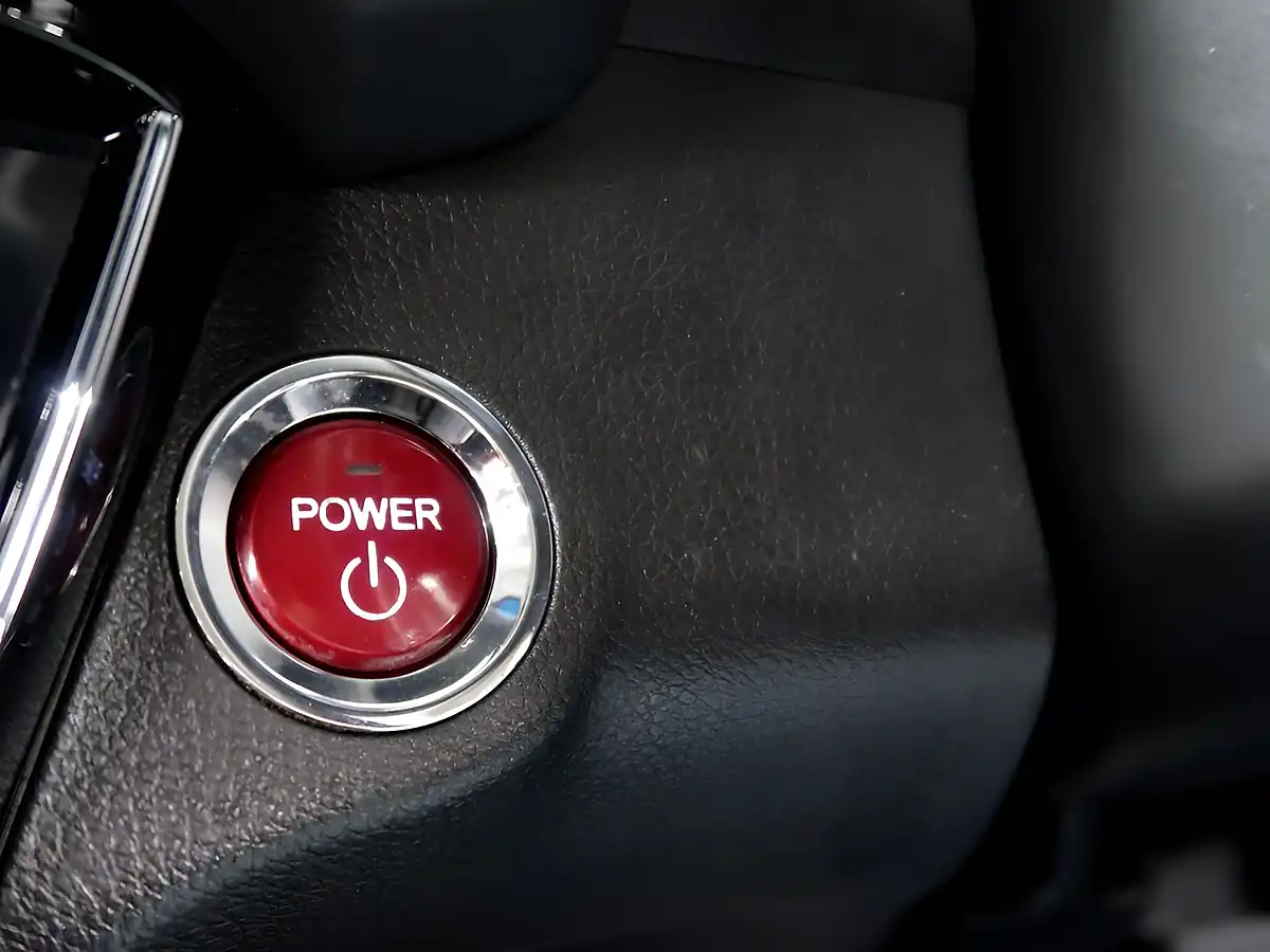 Used 2014 Honda Hr-V Se White - Interior and Exterior details 13