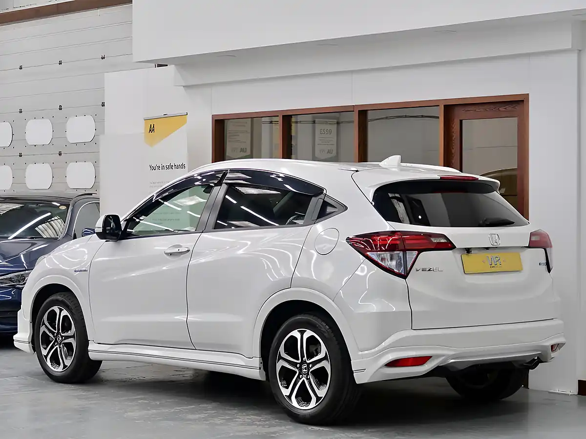 Used 2014 Honda Hr-V Se White - Interior and Exterior details 3