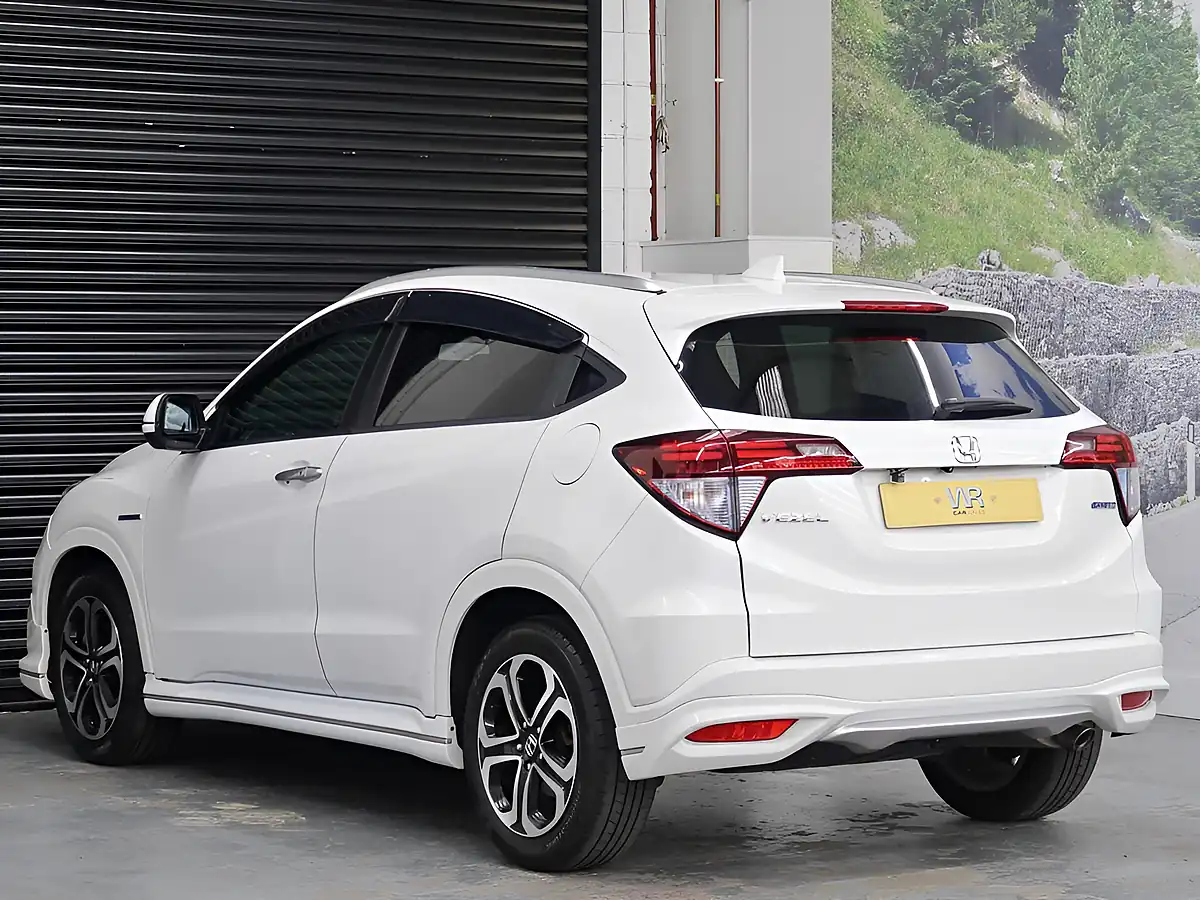 Used 2014 Honda Hr-V Se White - Interior and Exterior details 7