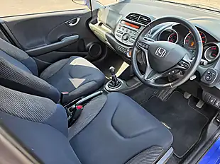 Used 2014 Honda Jazz Es+ Blue - Interior and Exterior details 12