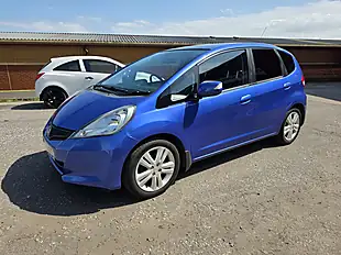Used 2014 Honda Jazz Es+ Blue - Interior and Exterior details 6