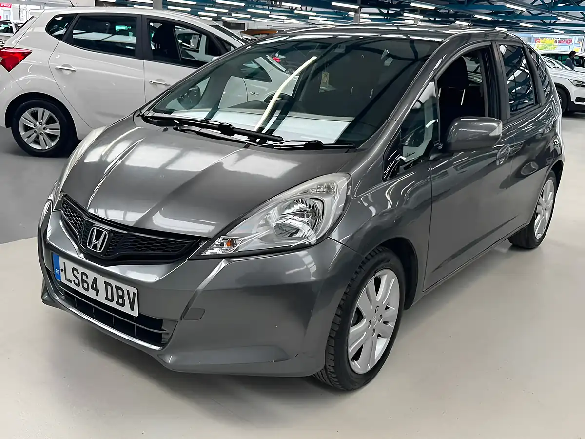 Used 2014 Honda Jazz Es Plus Grey - Interior and Exterior details 6