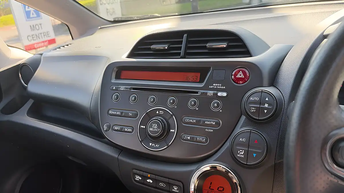 Used 2014 Honda Jazz Es Plus Red - Interior and Exterior details 10