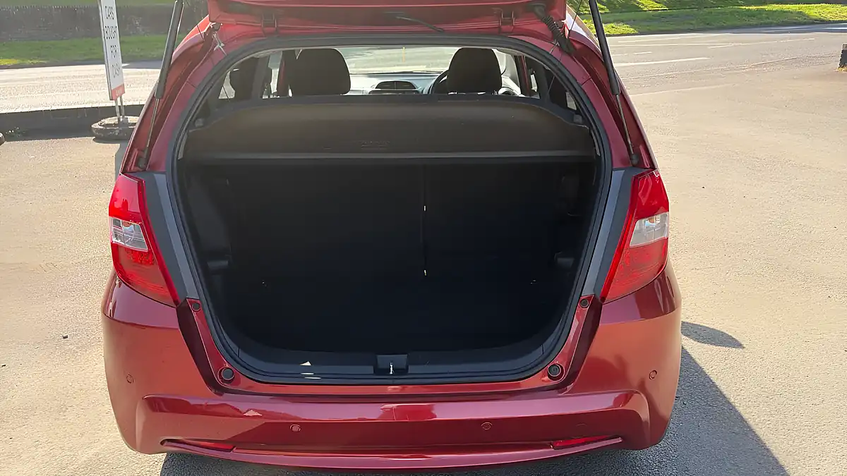 Used 2014 Honda Jazz Es Plus Red - Interior and Exterior details 15