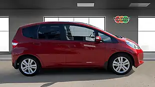 Used 2014 Honda Jazz Es Plus Red - Interior and Exterior details 16
