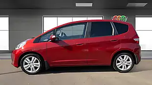 Used 2014 Honda Jazz Es Plus Red - Interior and Exterior details 3
