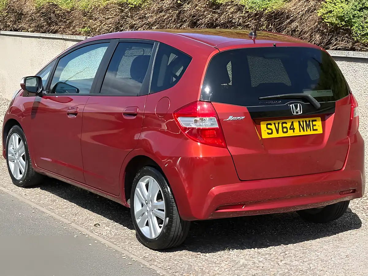 Used 2014 Honda Jazz Es Plus Red - Interior and Exterior details 5