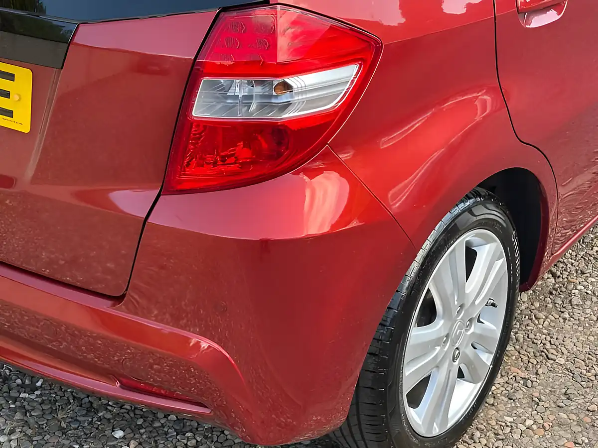 Used 2014 Honda Jazz Es Plus Red - Interior and Exterior details 9