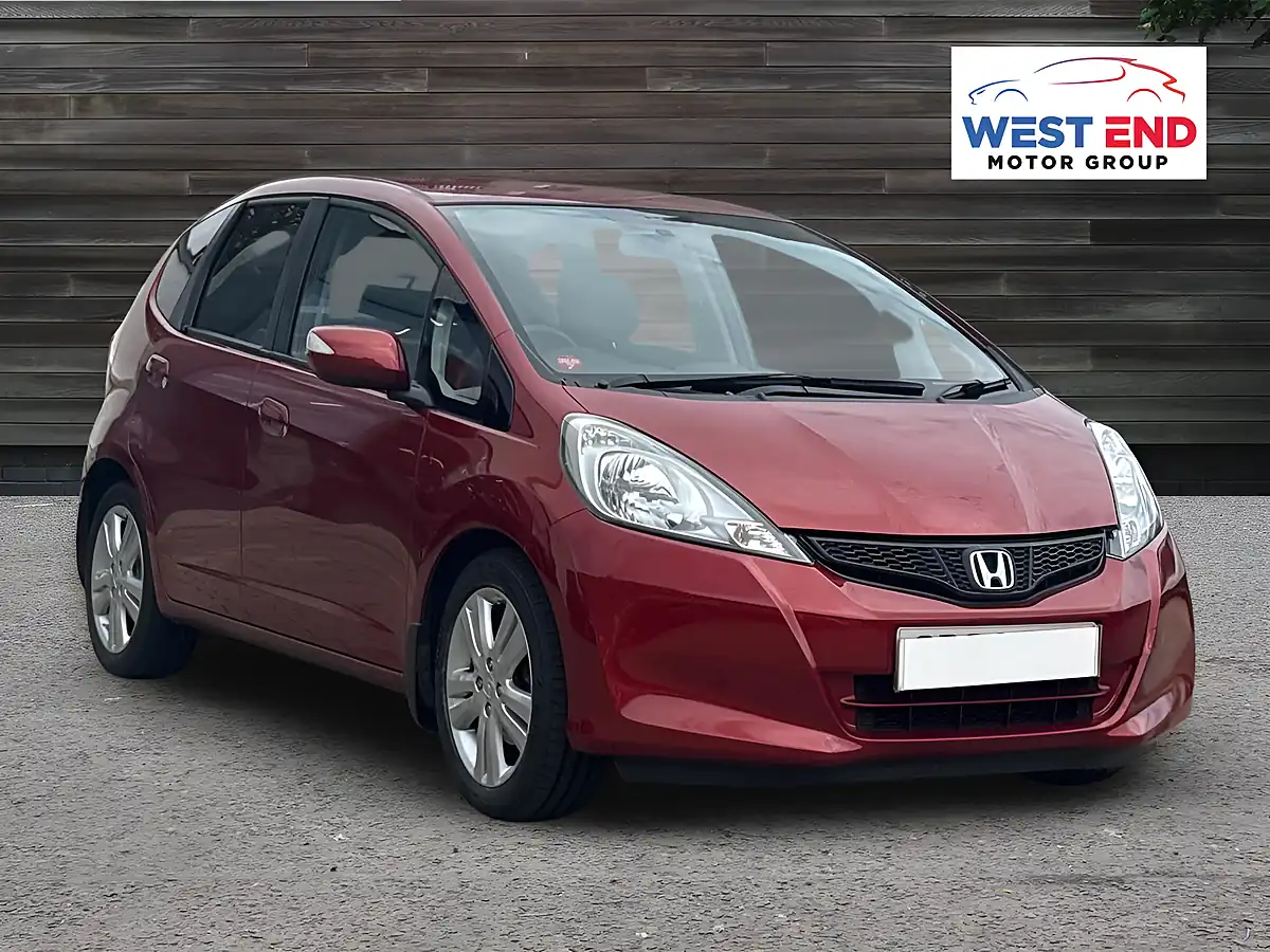 Used 2014 Honda Jazz Es Plus Red - Front View