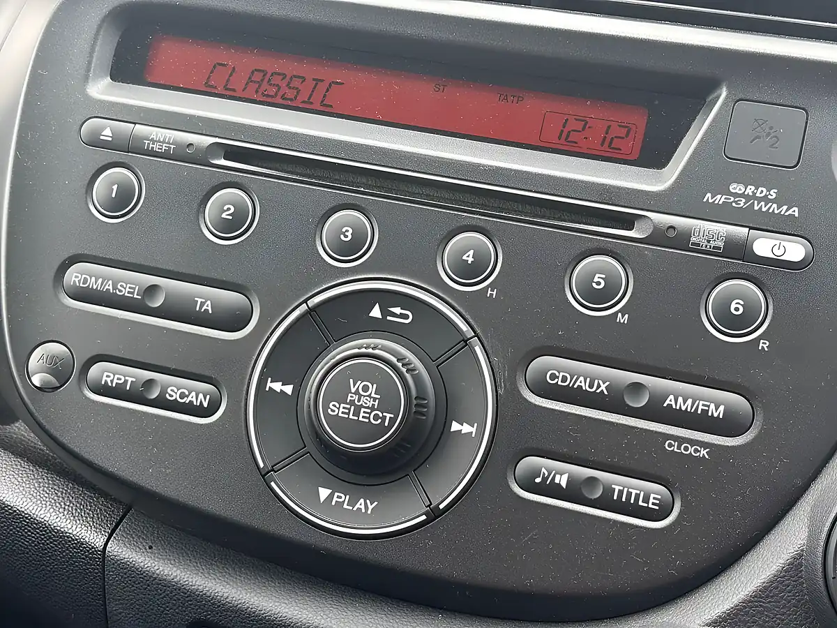 Used 2014 Honda Jazz Es Plus Red - Interior and Exterior details 16