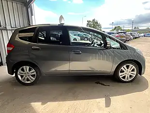 Used 2014 Honda Jazz Es Plus T Grey - Interior and Exterior details 9