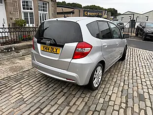 Used 2014 Honda Jazz Es Plus T Silver - Interior and Exterior details 12