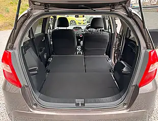Used 2014 Honda Jazz Es+ Urban Titanium - Interior and Exterior details 20