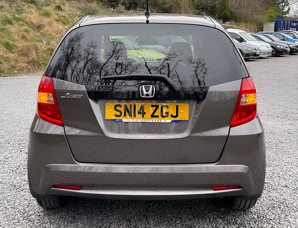 Used 2014 Honda Jazz Es+ Urban Titanium - Interior and Exterior details 6