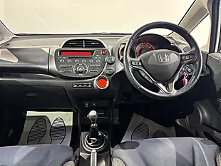 Used 2014 Honda Jazz Ex White - Interior and Exterior details 11