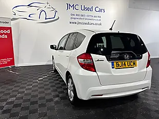 Used 2014 Honda Jazz Ex White - Interior and Exterior details 7