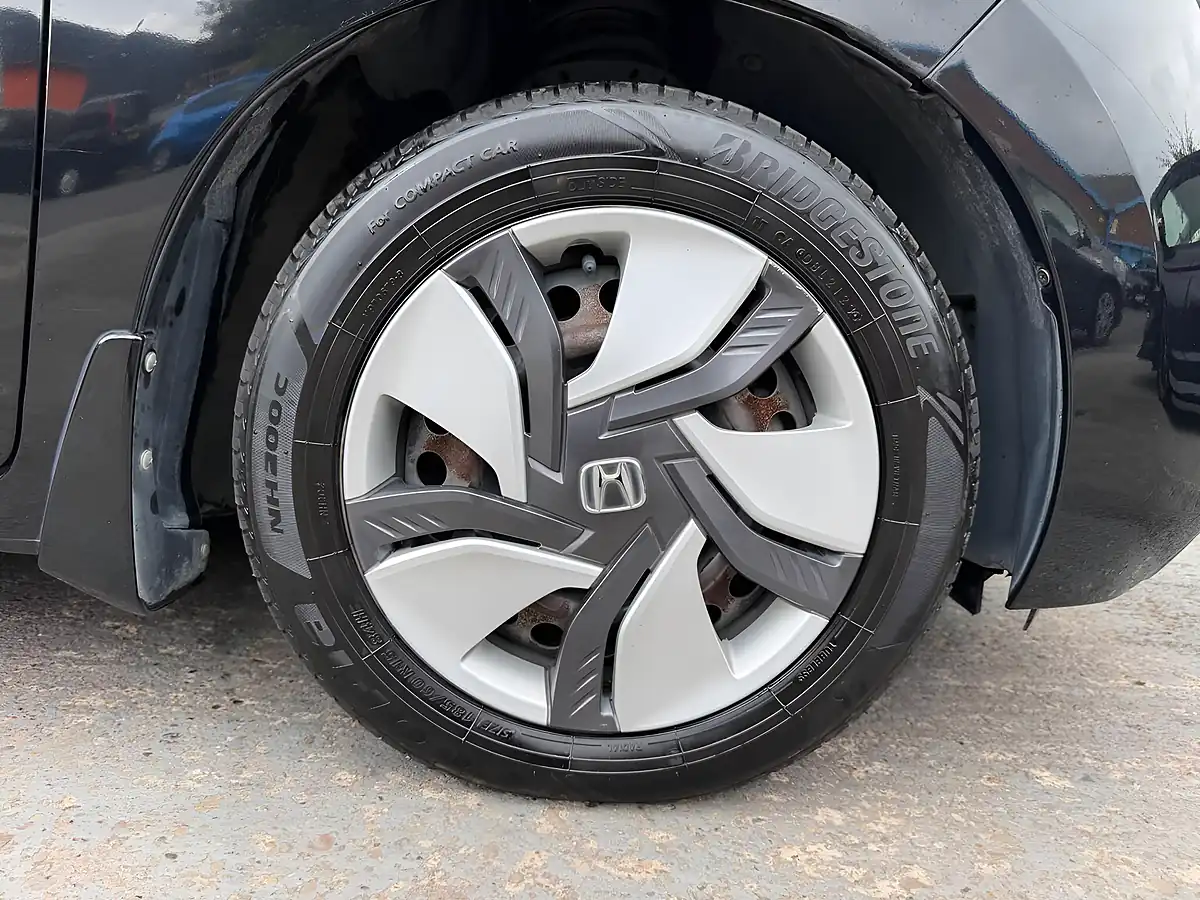 Used 2014 Honda Jazz Fit Black - Interior and Exterior details 15