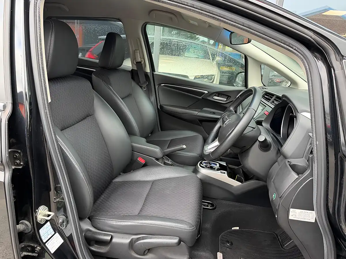 Used 2014 Honda Jazz Fit Black - Interior and Exterior details 7