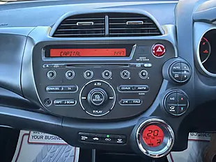 Used 2014 Honda Jazz Si White - Interior and Exterior details 16
