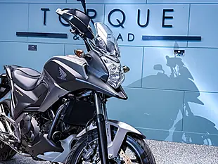 Used 2014 Honda NC750X Adventure Silver - Interior and Exterior details 10