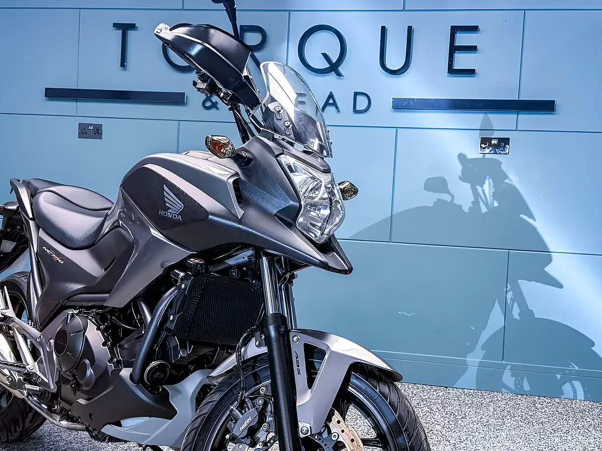 Used 2014 Honda NC750X Adventure Silver - Interior and Exterior details 10