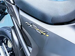 Used 2014 Honda NC750X Adventure Silver - Interior and Exterior details 13